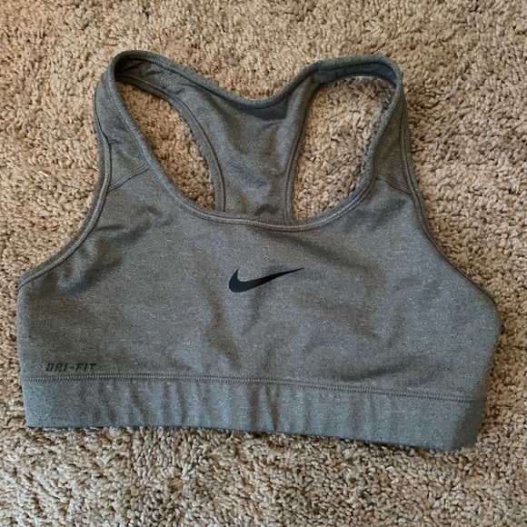 Nike Sports Bra - Picture 1 of 1
